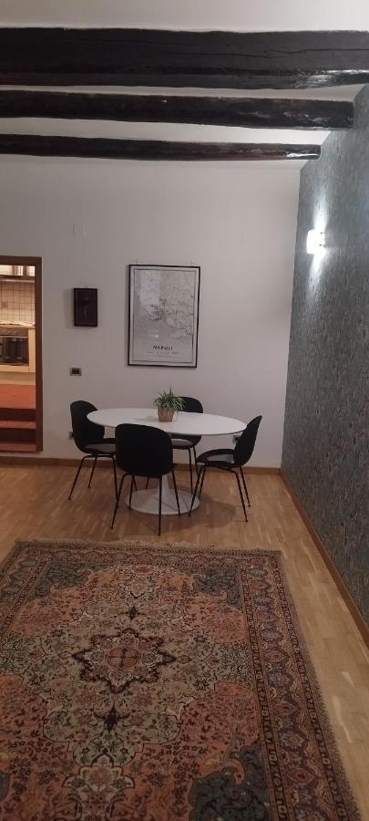 Civico 18 Suite Napoli Eksteriør bilde